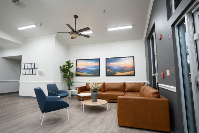 guardian recovery lounge